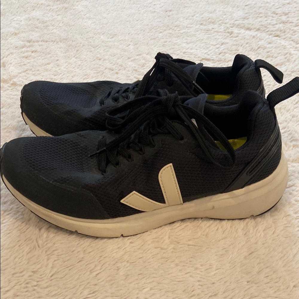 Women's Veja Condor 2 Alveomesh Black